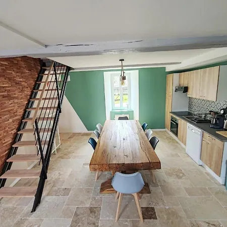 Ferienhaus De La Cour Ronty